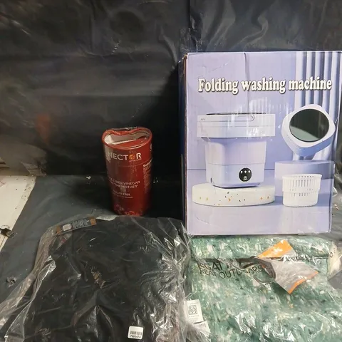 BOX OF APPROXIMATELY 10 ASSORTED HOUSEHOLD ITEMS TO INCLUDE - REGATTA SNOOD, FOLDING WASHING MACHINE, PILLOW - ETC