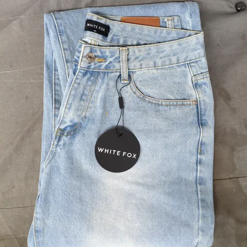 WHITE FOX JEANS IN BLUE SIZE MEDIUM