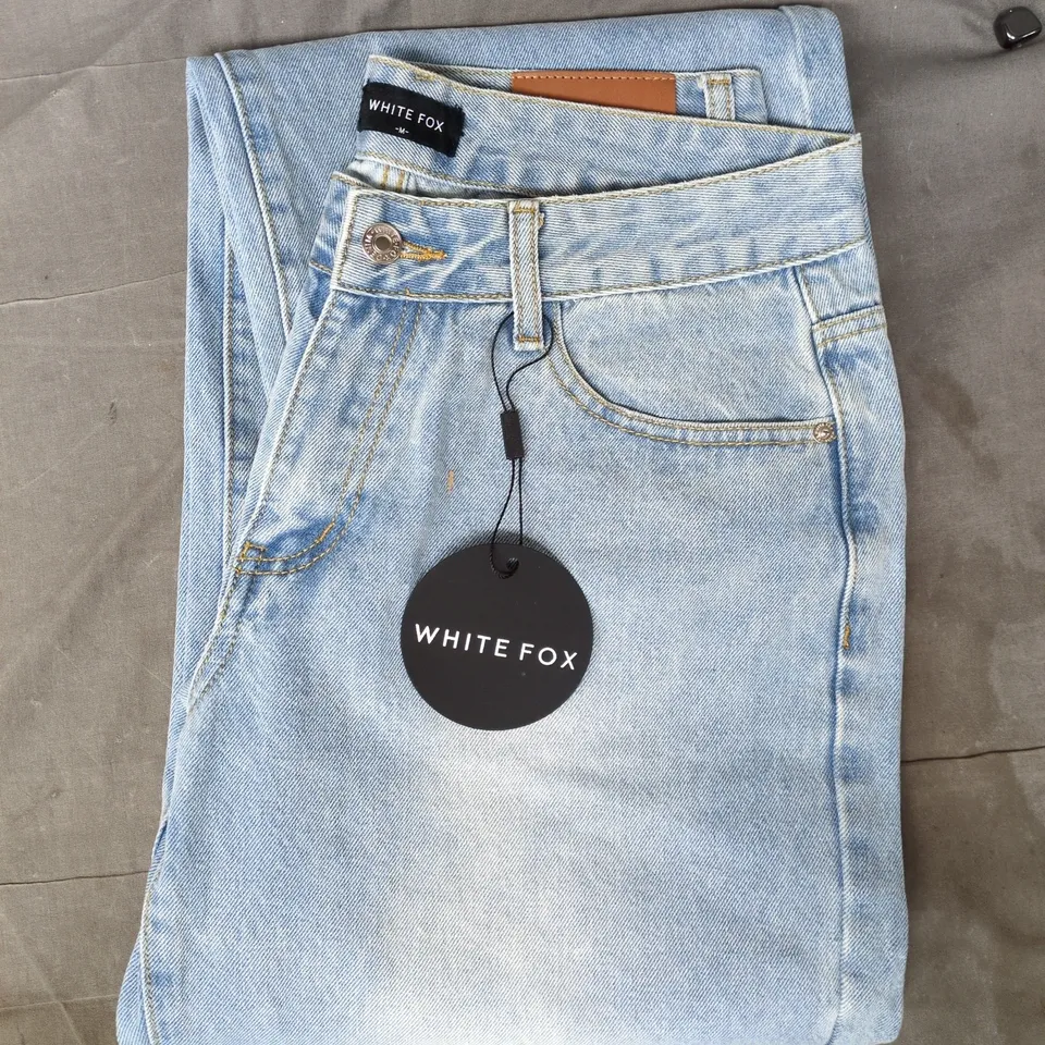 WHITE FOX JEANS IN BLUE SIZE MEDIUM