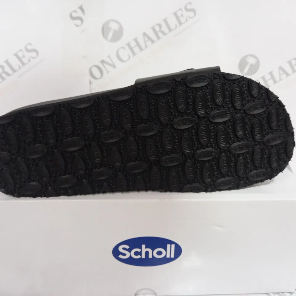 BOXED SCHOLL THICK PADDED OPEN TOE SANDAL - SIZE 6