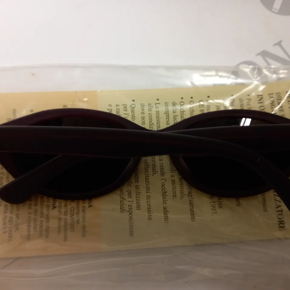 APPROXIMATELY 10 DIERRE STING SUNGLASSES - BOXED
