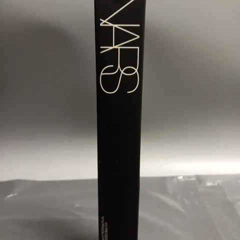 BOXED NARS PRECISION POWDER BRUSH #15