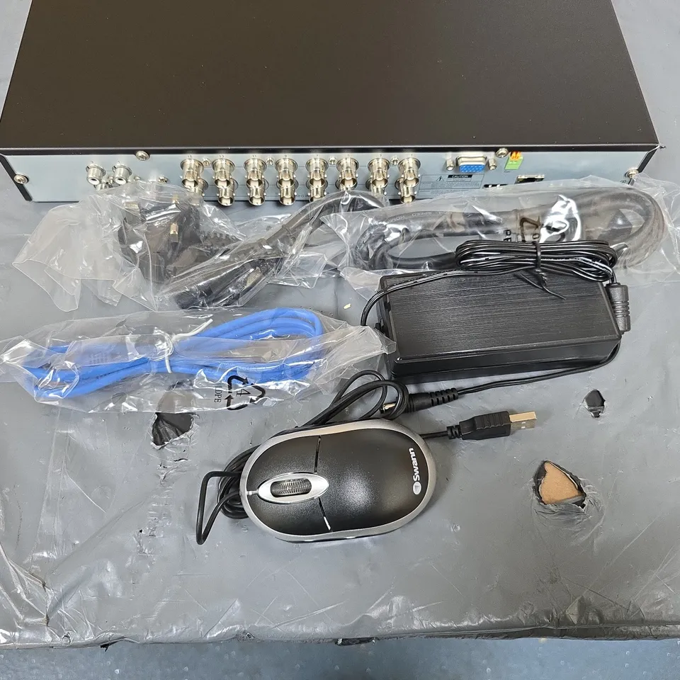 SWANN 16-CHANNEL HD DIGITAL VIDEO RECORDER (DVR) WITH USB MOUSE & CABLES