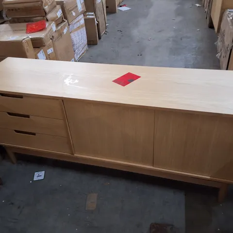 SWYFT SIDEBOARD 01 - OAK
