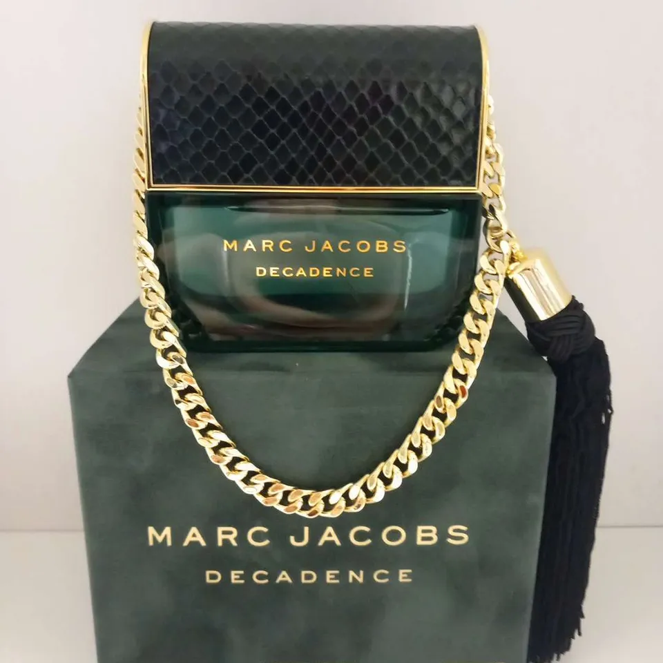 BOXED MARC JACOBS DECADENCE EAU DE PARFUM 100ML