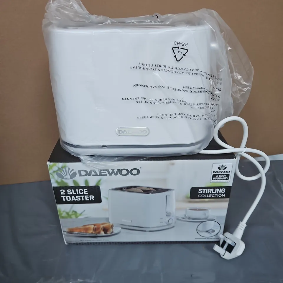 BOXED DAEWOO 2 SLICE TOASTER STIRLING COLLECTION - WHITE