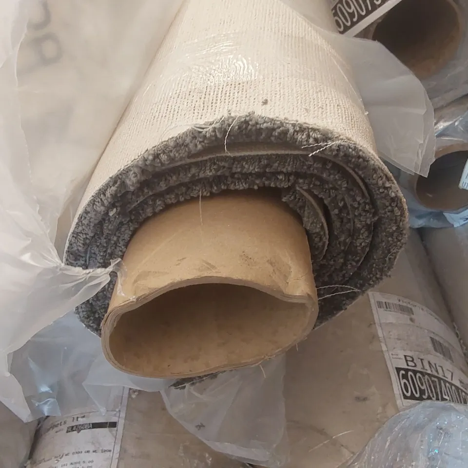 ROLL OF QUALITY FIRST IMPRESSIONS AMBIENCE CARPET - APPROXIMATELY 2 x 5m