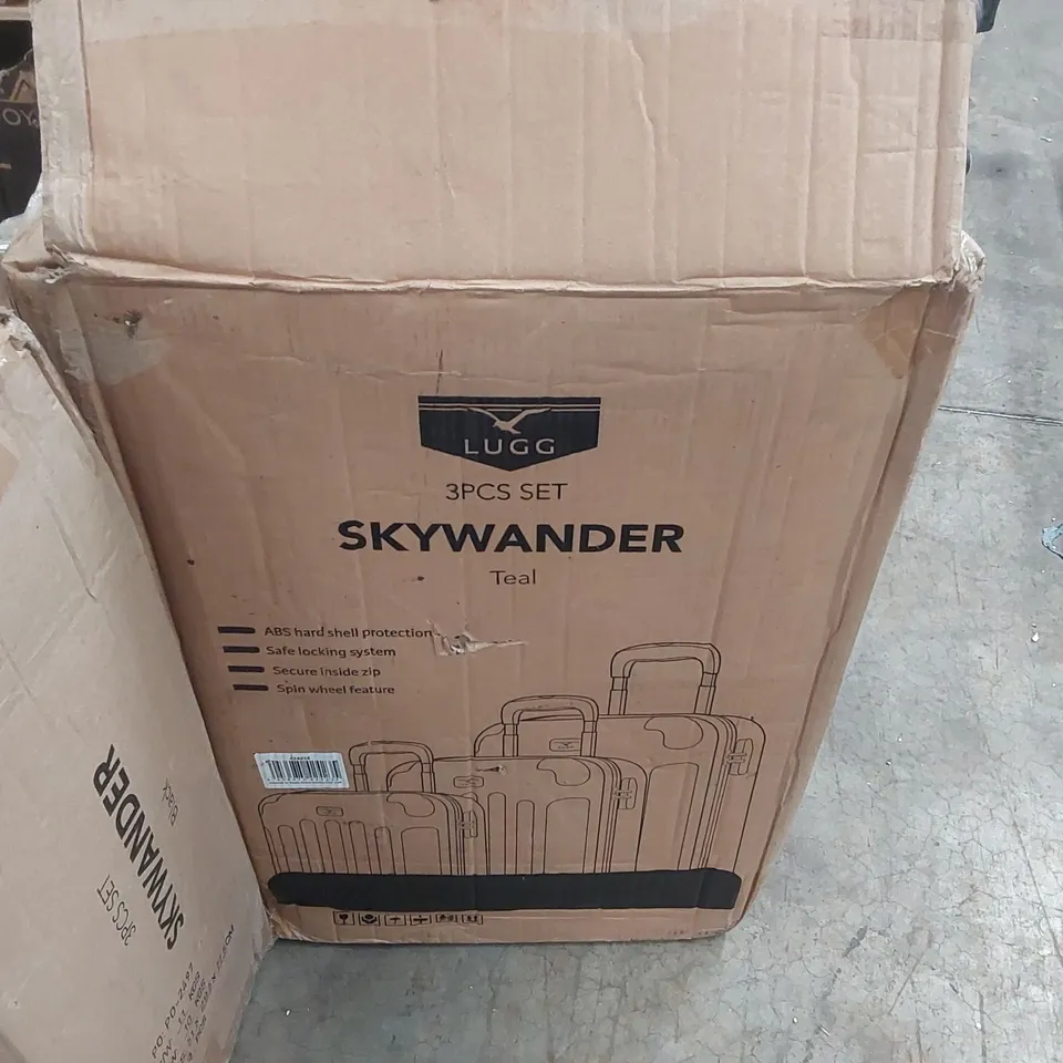 BOXED LUGG SKYWANDER LUGGAGE SET 