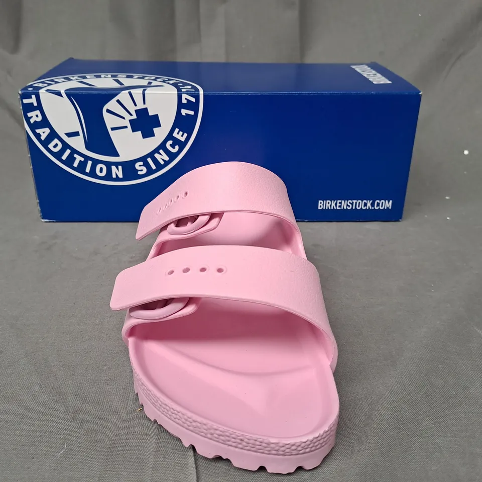 BOXED PAIR OF BIRKENSTOCK ARIZONA EVA OPEN TOE SANDALS IN PINK UK SIZE 5.5