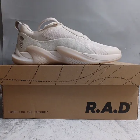 BOXED PAIR OF R.A.D ONE V2 SHOES IN CREAM SIZE UK 5
