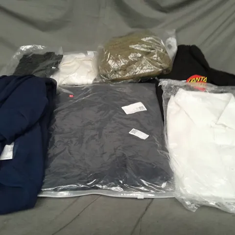 BOX OF ASSORTED CLOTHING ITEMS IN VARIOUS COLOURS, SIZES AND STYLES