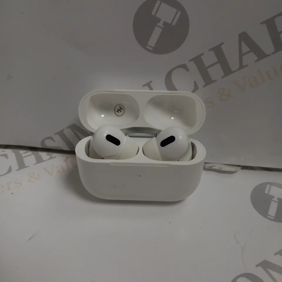 INPOD 3 WIRELESS EARBUDS - WHITE. 
