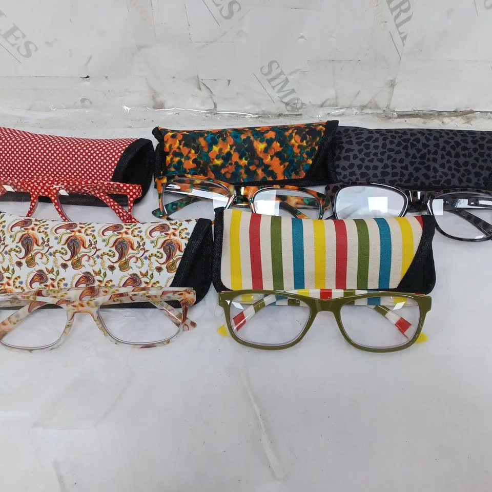 LOT OF 5 PAIRS OF SPECTACLES. VERY COLOURFUL