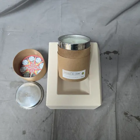  FFERNCANDLE IN GLASS JAR WITH KRAFT PAPER WRAP; INCLUDES ROUND DECORATIVE METAL TIN