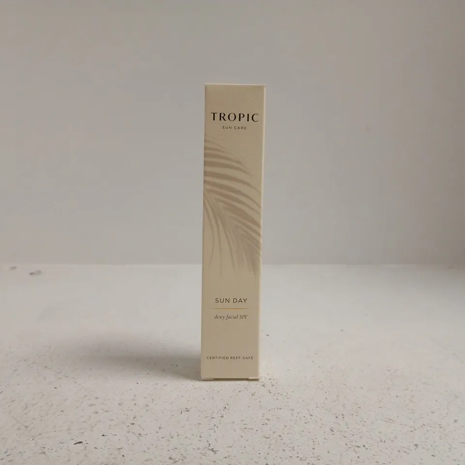 TROPIC SUN DAY DEWY FACIAL SPF (40ML)