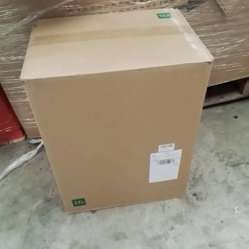 PALLET CONTAINING A LARGE QUANTITY OF SENSALOU ADULT MAXI PADS XXL