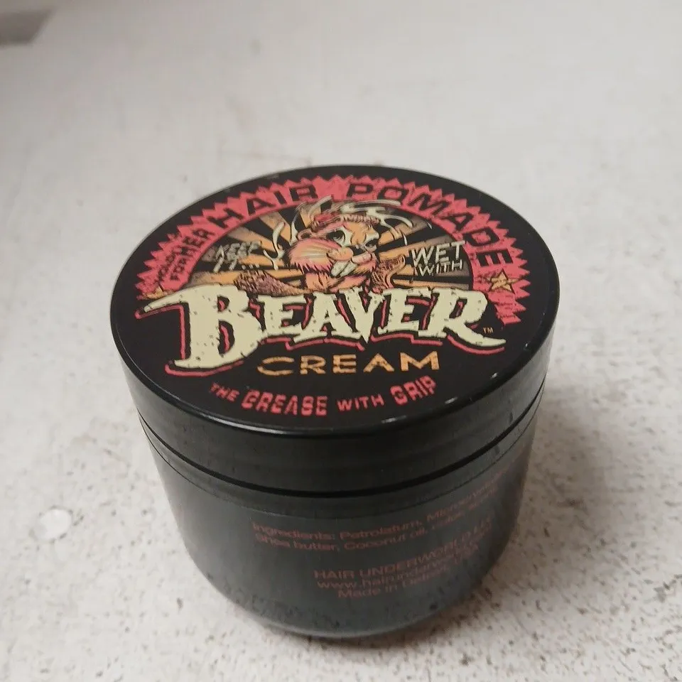 BOX OF APPROXIMATELY 40 X BEAVER CREAM HAIR STYLING CREAM – THE GREASE WITH GRIP 