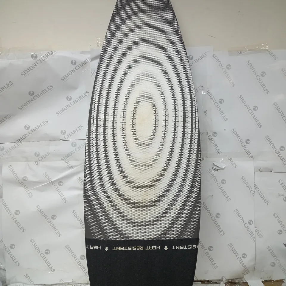 BRABANTIA TITAN IRONING OVAL DESIGN BOARD WITH HEAT-RESISTANT PARKING ZONE [COLLECTION ONLY] RRP £100