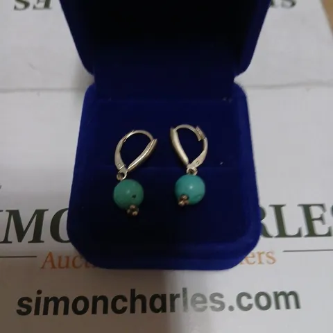 TURQUOISE BEAD LEVER-BACK EARRINGS IN SILVER TONE