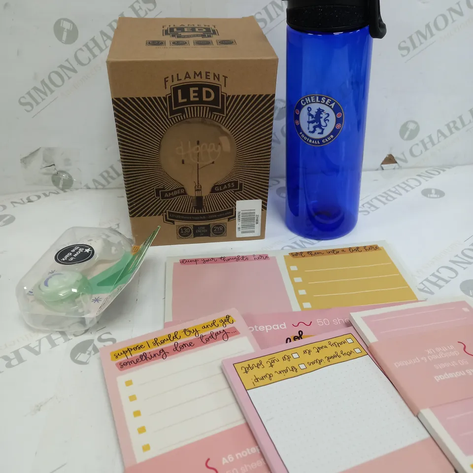 BOX OF APPROXIMATELY 10 ASSORTED ITEMS TO INCLUDE - CHELSEA BOTTLE, FILAMENT LED, DUMMY ETC