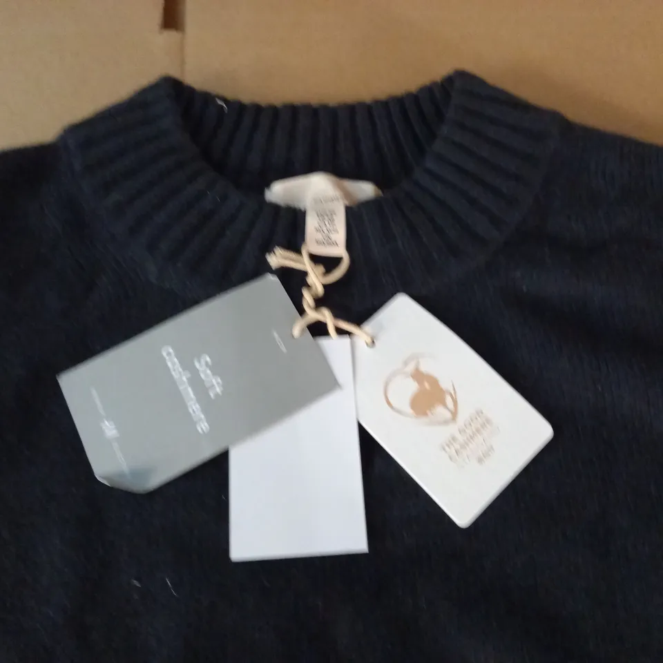 H&M CASHMERE JUMPER - EUR XS
