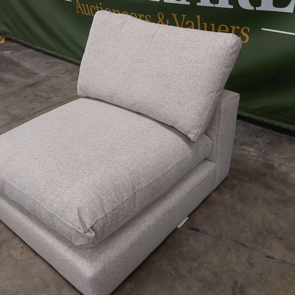 DESIGNER EDEN MODULAR ASHBY CLOUD CENTRE SOFA PIECE WITH CUSHIONS - INCOMPLETE SOFA PART