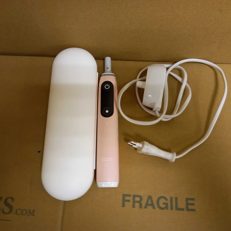 ORAL-B IO6 ELECTRIC TOOTHBRUSH