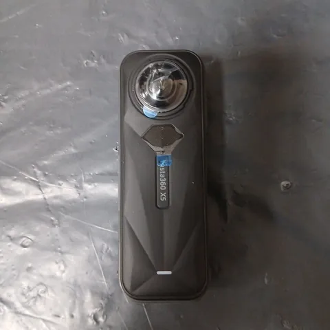 INSTA360 X5 8K 360 ACTION CAM