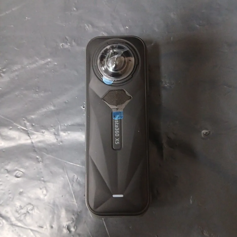 INSTA360 X5 8K 360 ACTION CAM