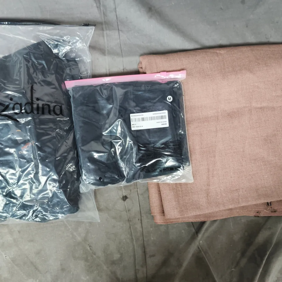 APPROXIMATELY 20 ASSORTED CLOTHING AND FASHION PRODUCTS IN VARIOUS STYLES AND SIZES - COLLECTION ONLY