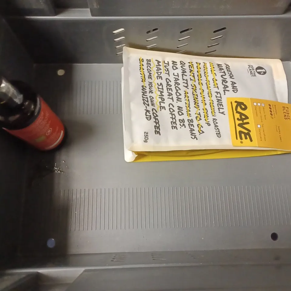 BOX OF APPROX 7 ASSORTED FOOD ITEMS TO INCLUDE - ORIGIN STRONGHOLD - NUALTRA PROTEIN STAWBERRY DRINK - THE COCONUT COMPANY SAUCE ETC