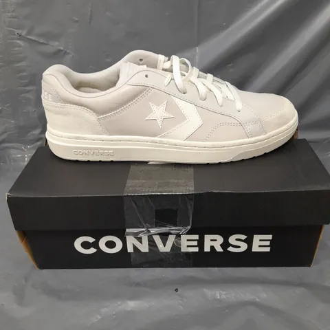 CONVERSE PRO BLAZE CLASSIC COURT TRAINERS - 10
