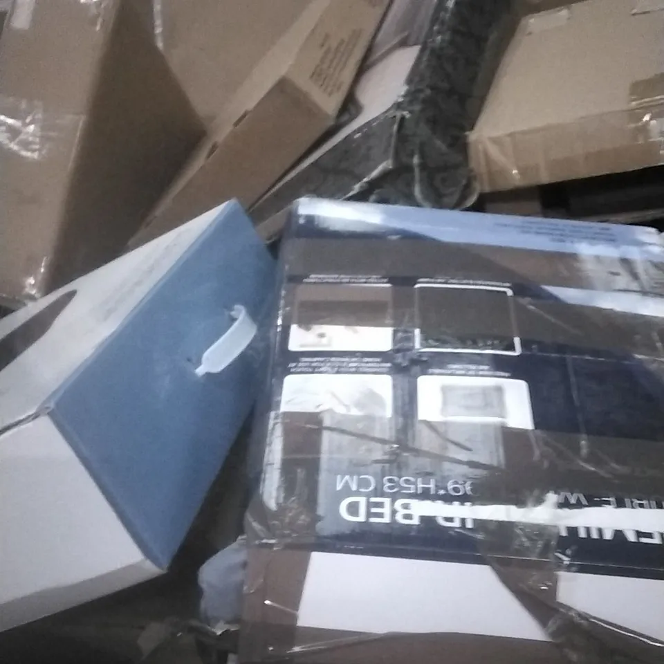 PALLET OF ASSORTED ITEMS INCLUDING, RISING CUSHION, WOODEN SHELF, TOILET SEAT AND PREMIUM DOUBLE AIR BED