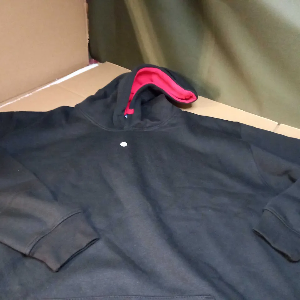 DESIGNER BLACK/RED FRONT POCKET HOODIE - 2XL