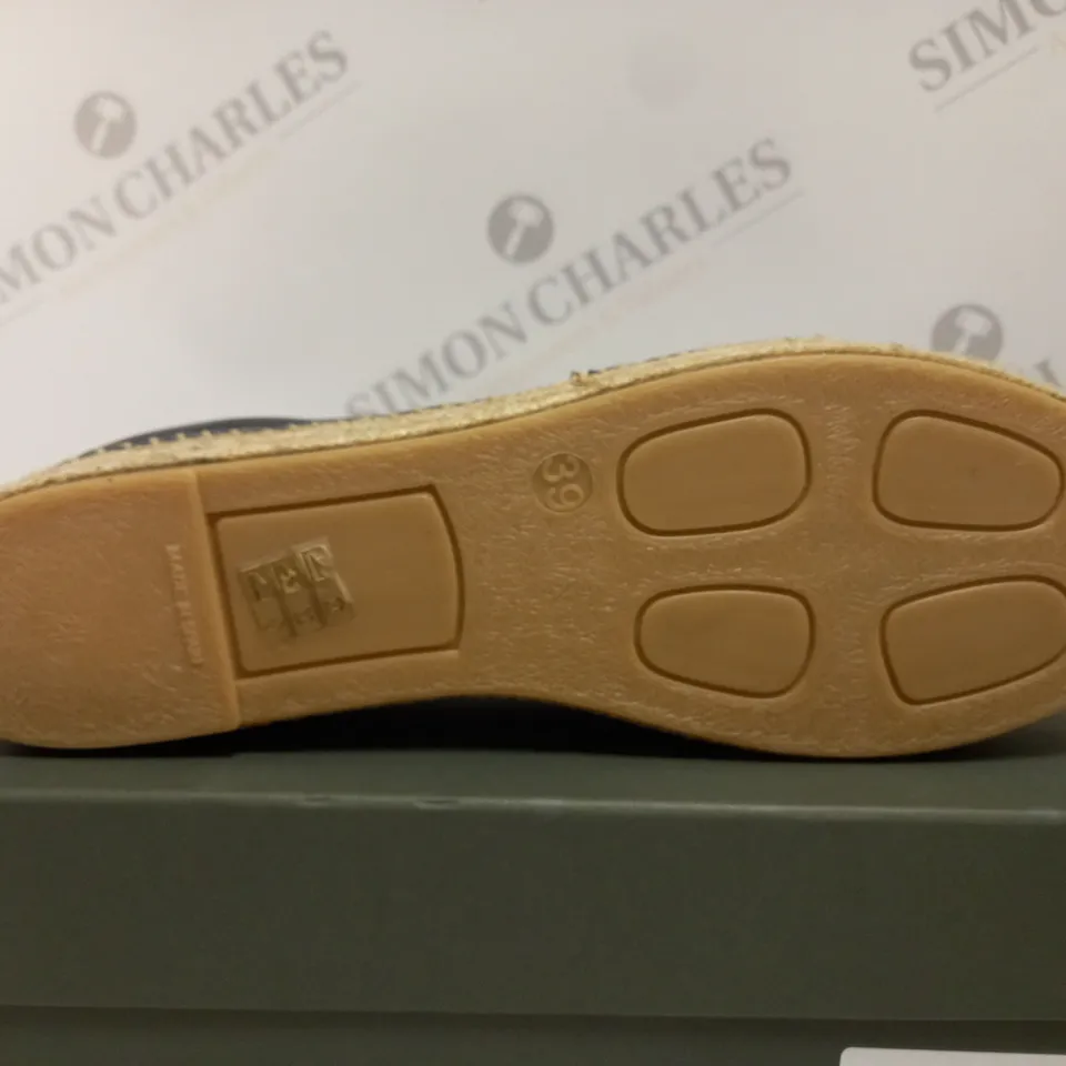 BOXED HOBBS ALICIA ESPADRILLE IN NAVY - SIZE 6