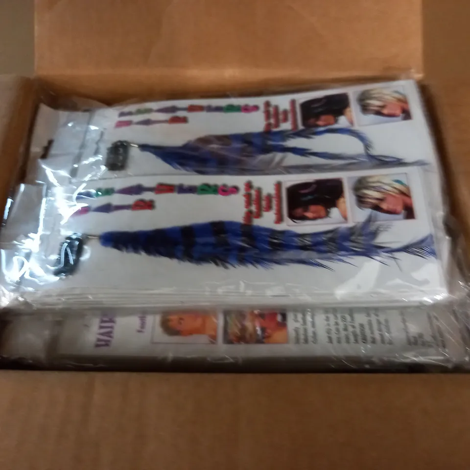 LOT OF APPROXIMATELY 255 CLIP AND GO FEATHER HAIR EXTENSIONS - LIGHT BLUE