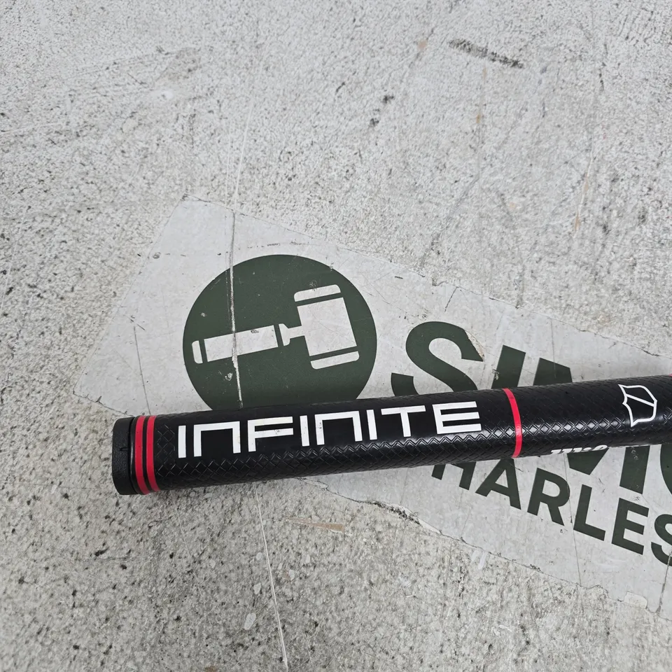 WILSON INFINITE GOLF PUT­TER – MICHIGAN AVE, CHICAGO IL