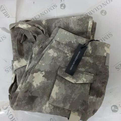MANIERE DE VOIR HIGH WASIT CAMO CARGO PANTS SIZE 16
