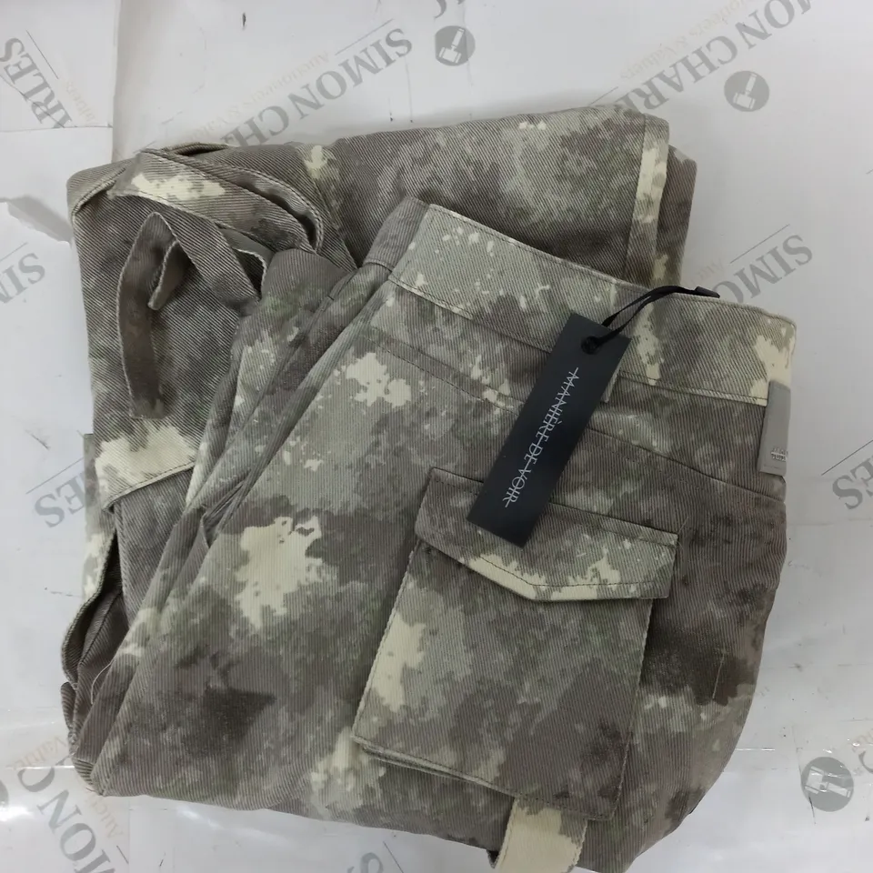 MANIERE DE VOIR HIGH WASIT CAMO CARGO PANTS SIZE 16