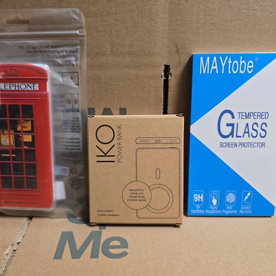 APPROXIMATELY 10 ASSORTED HOUSEHOLD ITEMS TO INCLUDE POWER BANK, SCREEN PROTECTOR, ETC