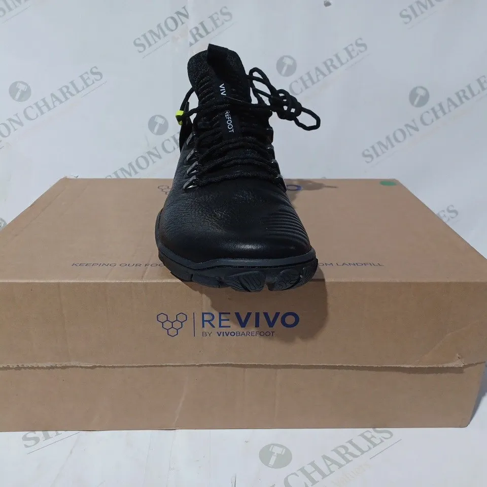 BOXED PAIR OF REVIVO BY VIVO BAREFOOT MAGNA FOREST SHOES IN OBSIDIAN/LIME EU SIZE 40