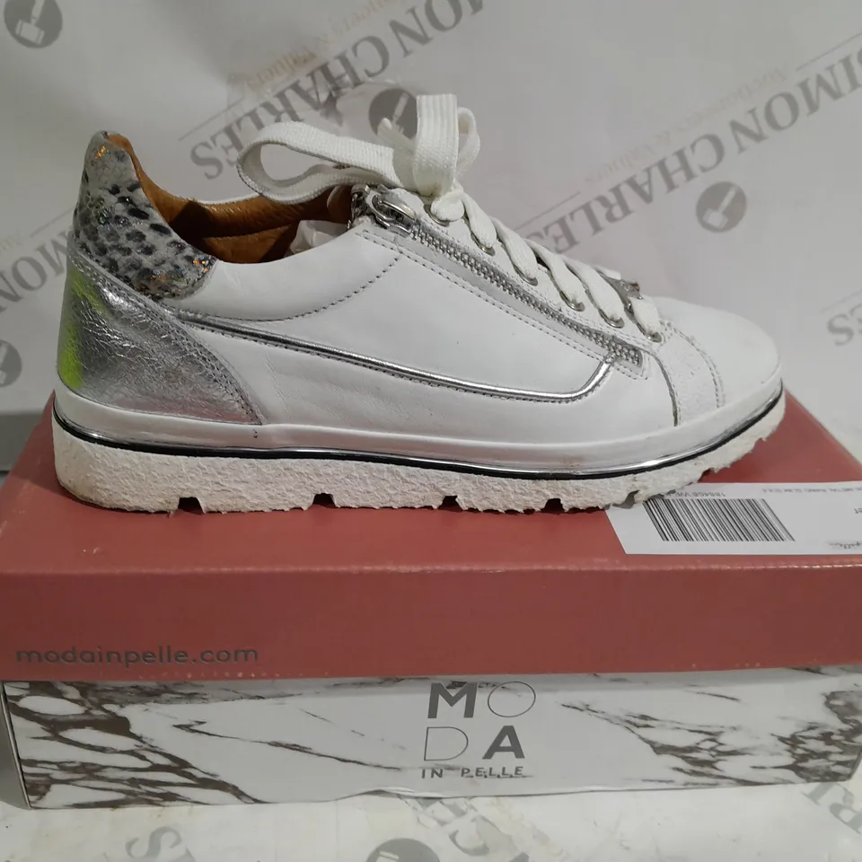 MODA IN PELLE ARIELA BLACK TRAINER SIZE 5 UK