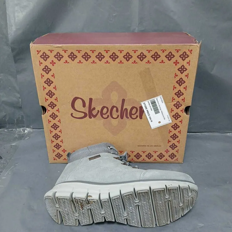 BOXED PAIR OF SKETCHERS SYENERGY BOOTS GREY 6 1/2