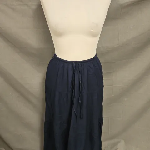 HOLLISTER TIE WAIST MIDI SKIRT IN NAVY SIZE S