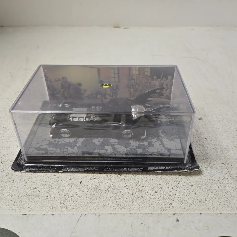 BATMAN DIE-CAST CAR IN CLEAR DISPLAY CASE