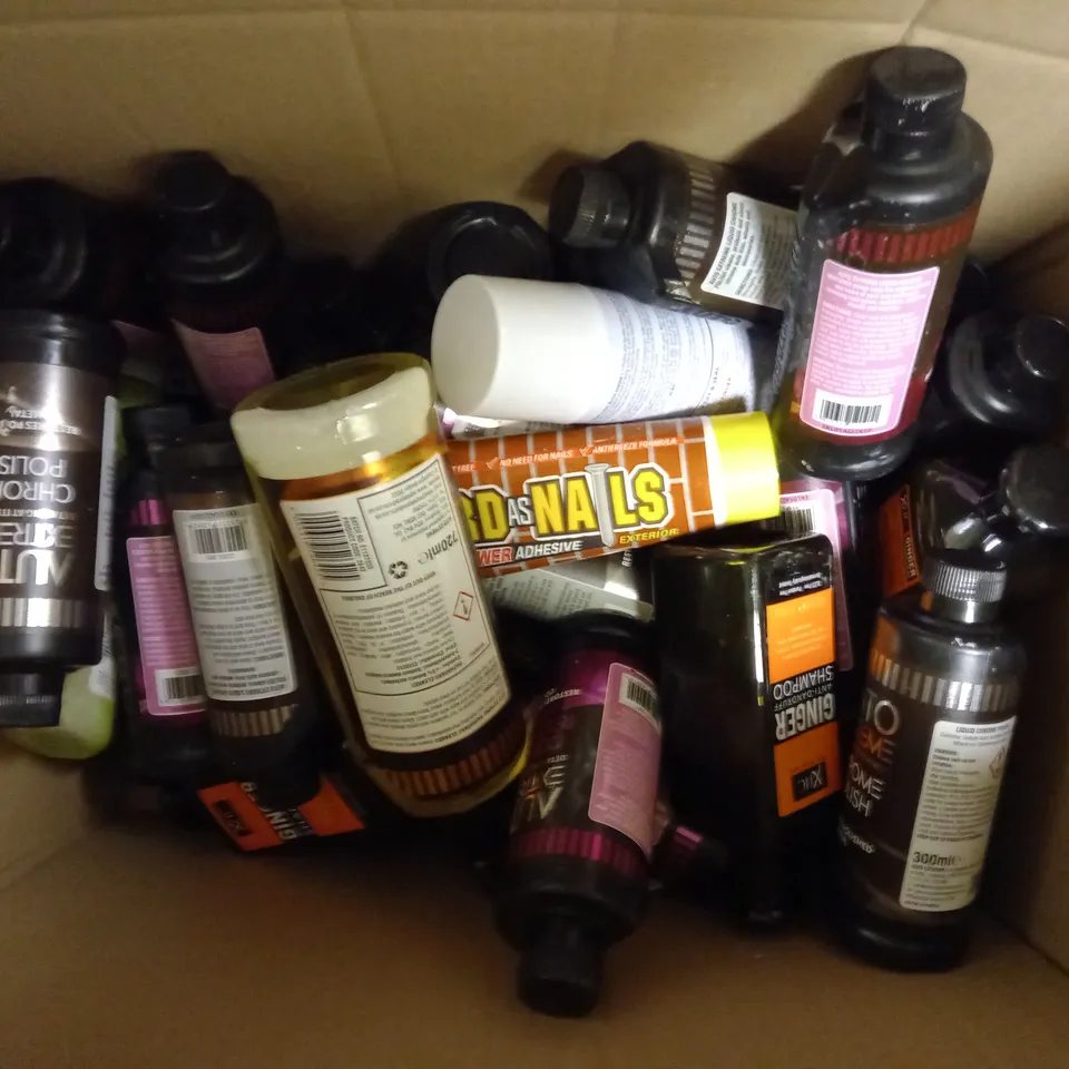 BOX OF APPROX 20 ASSORTED CLEANING PRODUCTS TO INCLUDE - DRAIN AWAY - GINGER SHAMPOO - AUTO EXTREME CHROME POLISH ETC