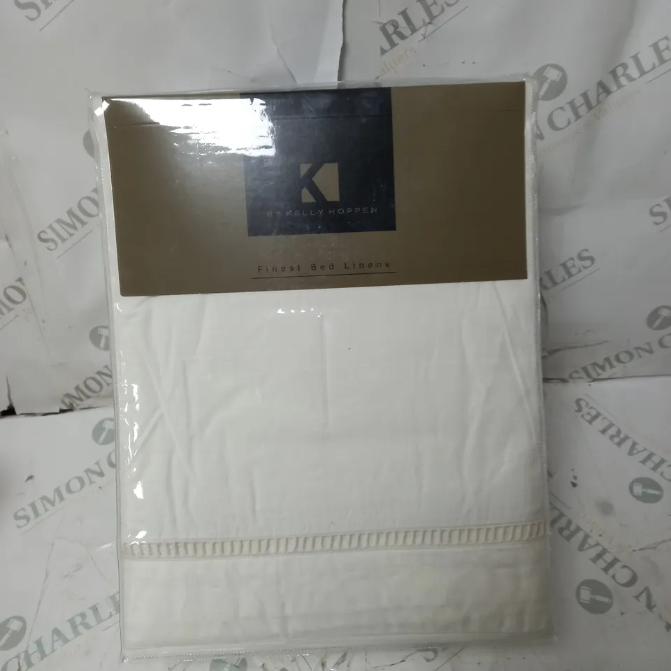 K BY KELLY HOPPEN 100% COTTON PERCALE 4 PIECE DUVET SET white superking 