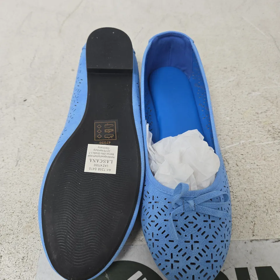 LASCANA WOMEN'S BLUE PERFORATED BALLET FLATS – UK 8