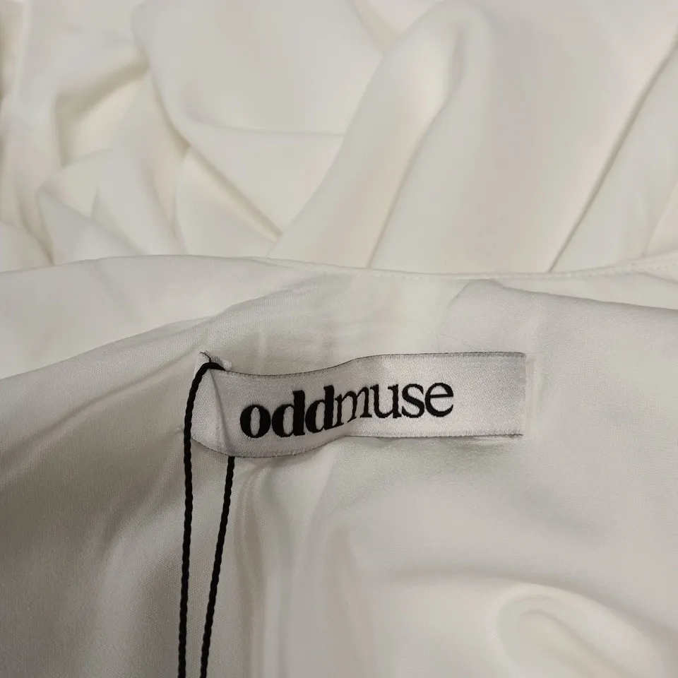 ODDMUSE THE ULTIMATE MUSE DRAPE MAXI DRESS – WHITE, SIZE S