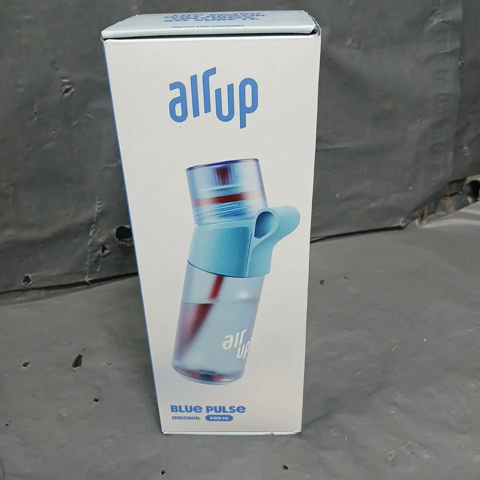 BOXED AND SEALED AIR UP BLUE PULSE 600ML WATER BOTTLE 